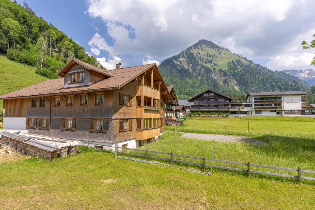 Haus Maria-Theresia Schoppernau Exterior foto